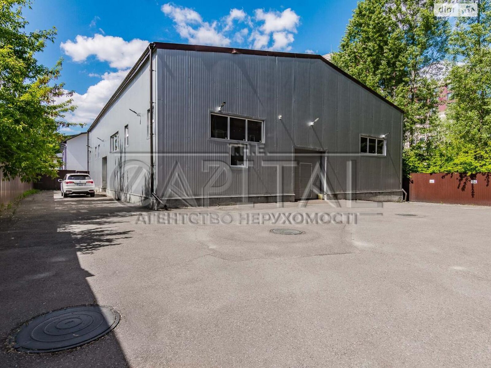 трехэтажный дом с балконом, 783.3 кв. м, кирпич. Продажа в Вишневом фото 1 трехэтажный дом с балконом, 783.3 кв. м, кирпич. Продажа в Вишневом фото 1
