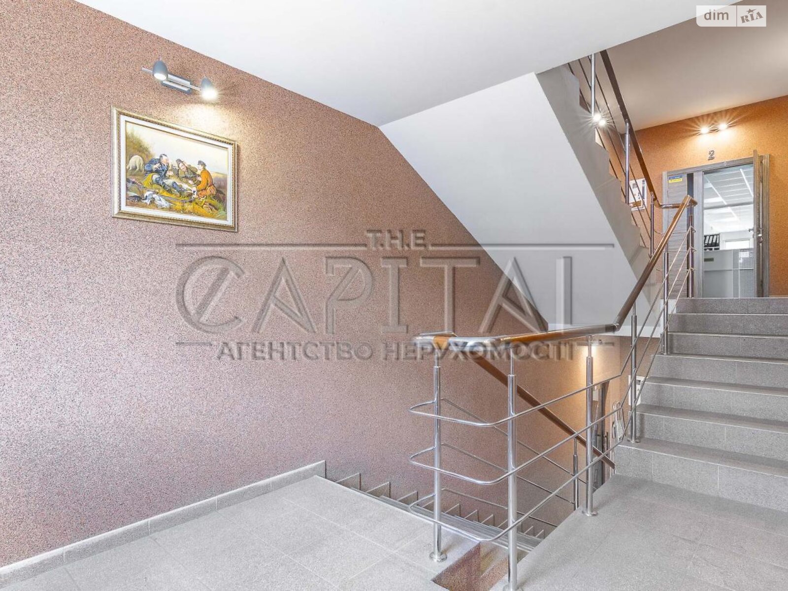 трехэтажный дом с балконом, 783.3 кв. м, кирпич. Продажа в Вишневом фото 1 трехэтажный дом с балконом, 783.3 кв. м, кирпич. Продажа в Вишневом фото 1