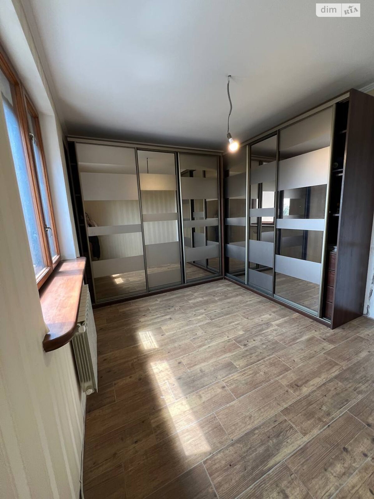 Продаж трикімнатної квартири в Дніпрі, на мас. Сокіл-1, район Соборний фото 1 Продаж трикімнатної квартири в Дніпрі, на мас. Сокіл-1, район Соборний фото 1