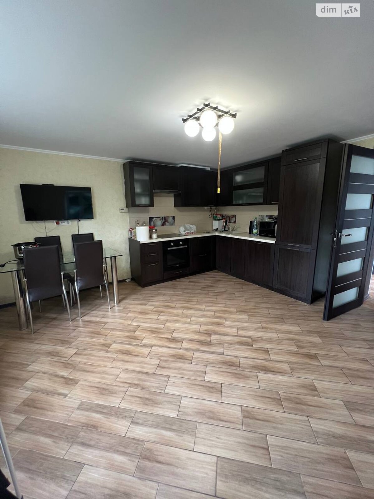 Продаж трикімнатної квартири в Дніпрі, на мас. Сокіл-1, район Соборний фото 1 Продаж трикімнатної квартири в Дніпрі, на мас. Сокіл-1, район Соборний фото 1