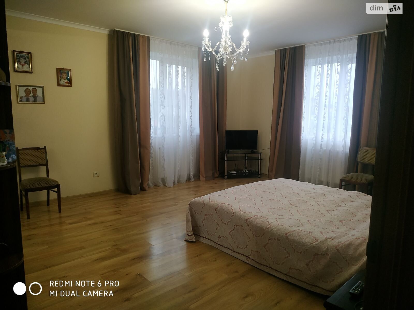 триповерховий будинок з ремонтом, 250 кв. м, кирпич. Продаж у Вислобоках фото 1