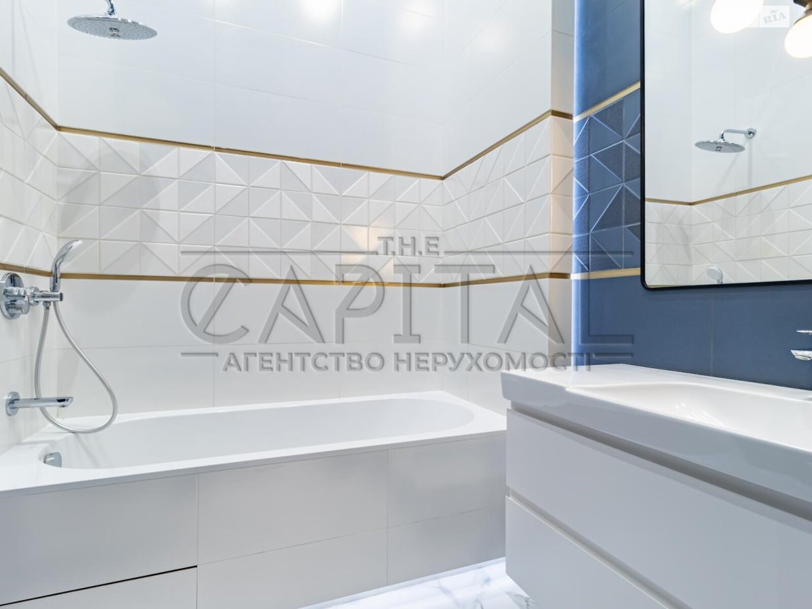 одноэтажный дом с гаражом, 350 кв. м, кирпич. Продажа в Вите-Почтовой фото 1 одноэтажный дом с гаражом, 350 кв. м, кирпич. Продажа в Вите-Почтовой фото 1