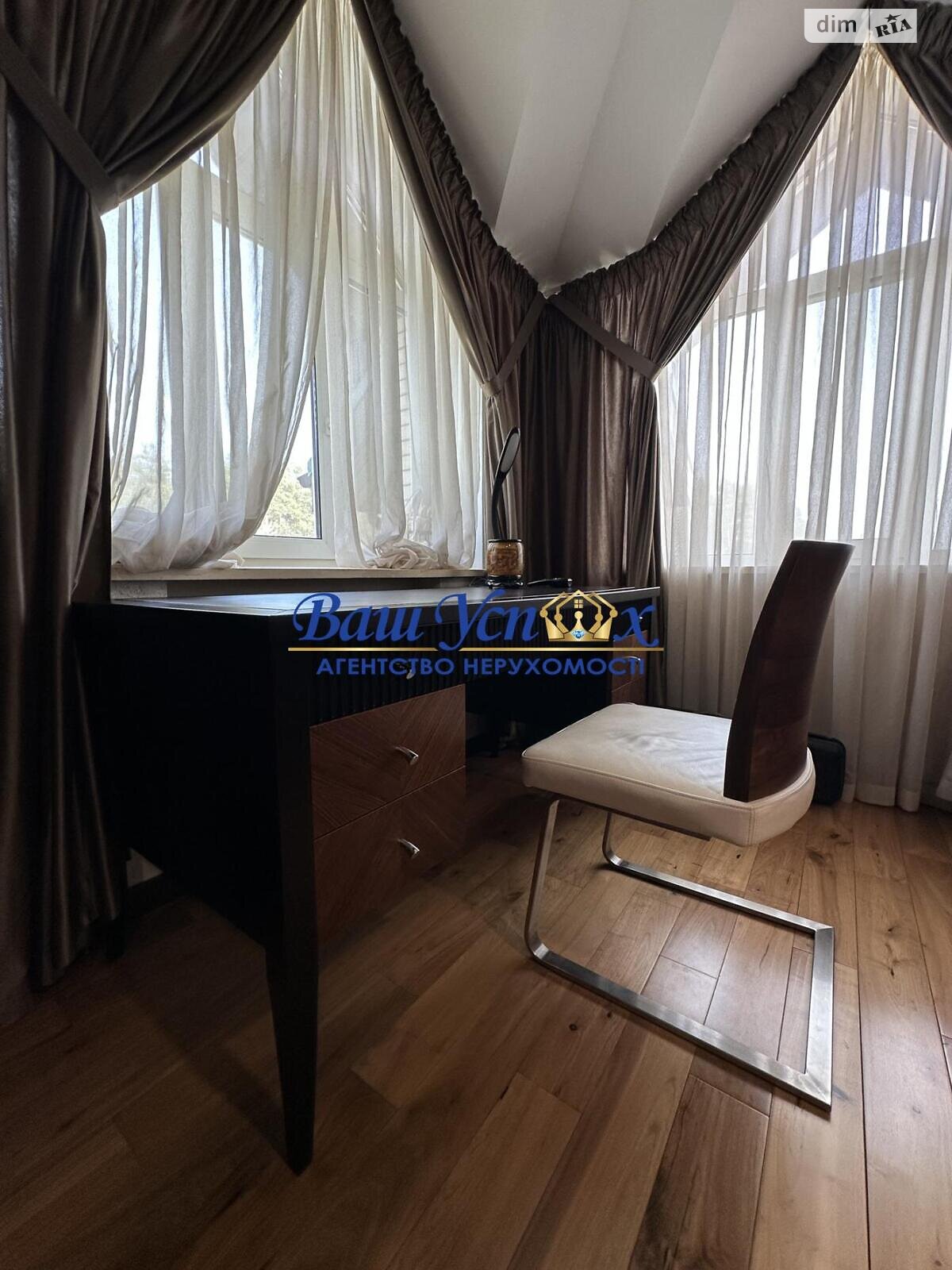 двухэтажный дом, 430 кв. м, кирпич. Продажа в Вите-Почтовой фото 1