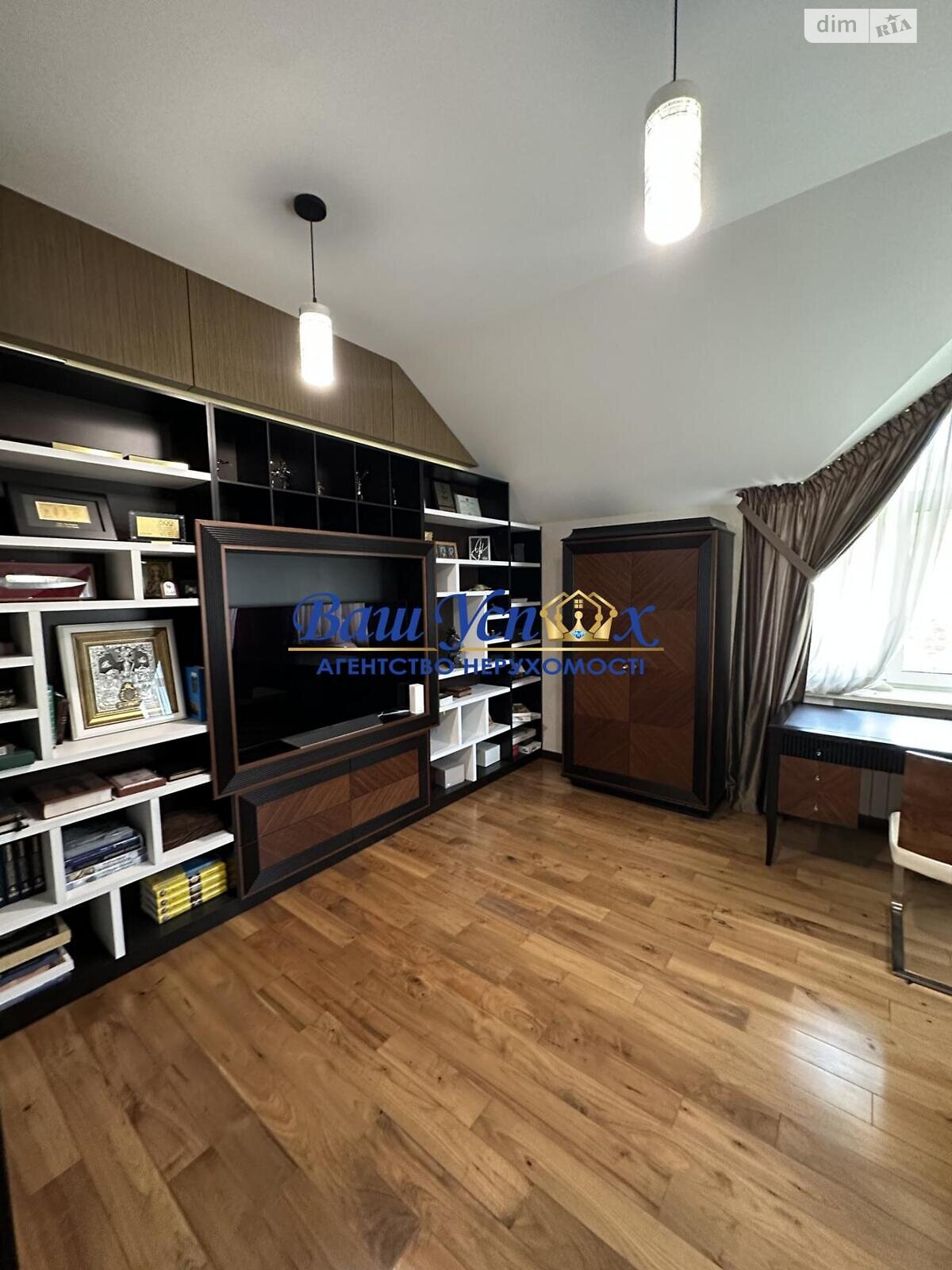 двухэтажный дом, 430 кв. м, кирпич. Продажа в Вите-Почтовой фото 1