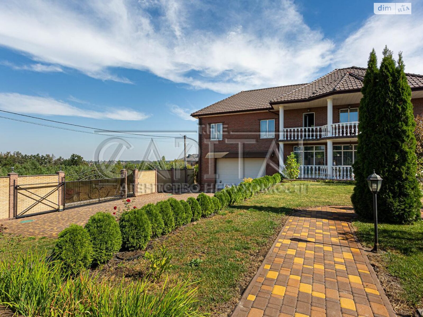 двухэтажный дом с балконом, 309.5 кв. м, кирпич. Продажа в Вите-Почтовой фото 1 двухэтажный дом с балконом, 309.5 кв. м, кирпич. Продажа в Вите-Почтовой фото 1