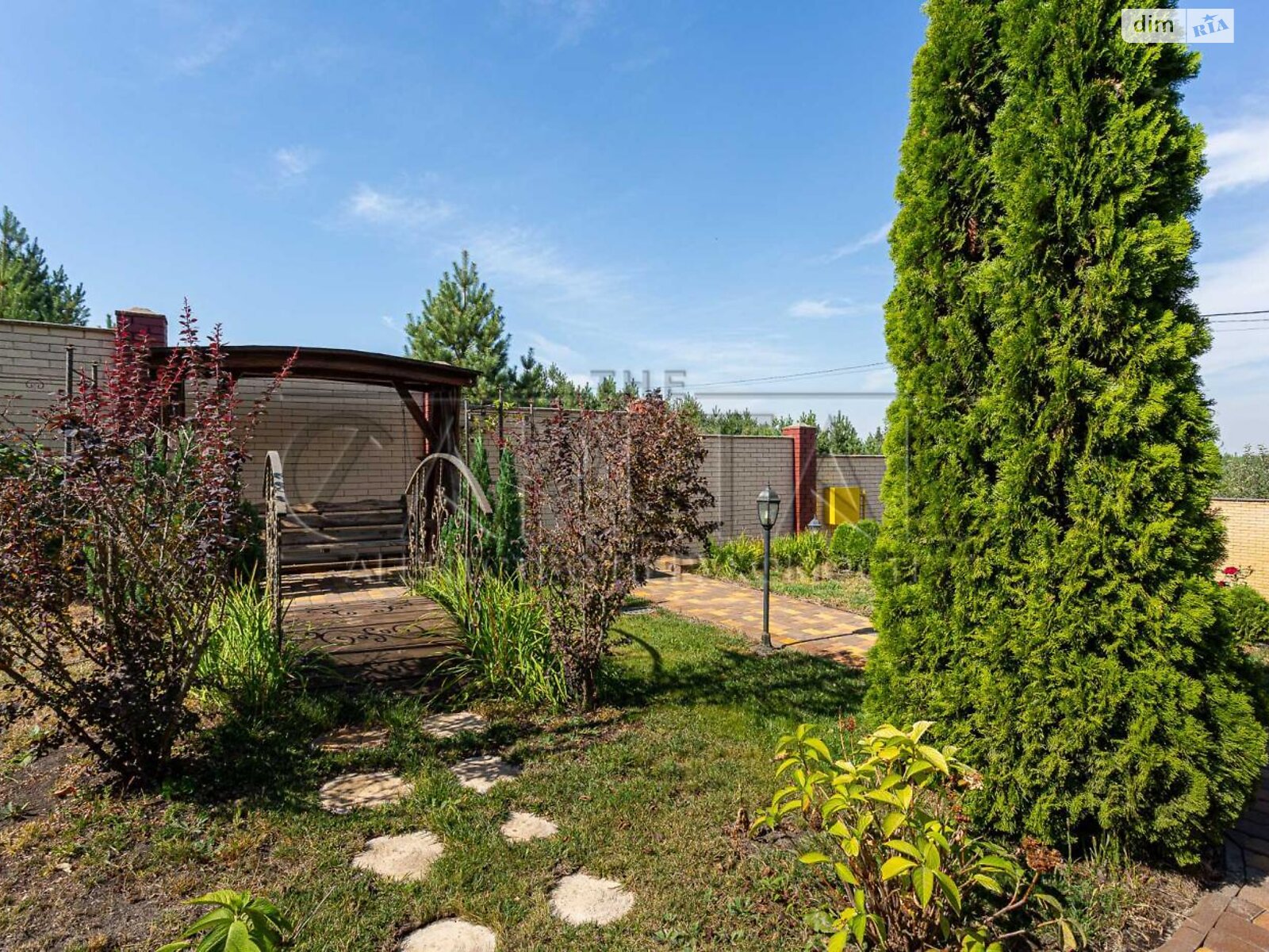 двухэтажный дом с балконом, 309.5 кв. м, кирпич. Продажа в Вите-Почтовой фото 1 двухэтажный дом с балконом, 309.5 кв. м, кирпич. Продажа в Вите-Почтовой фото 1