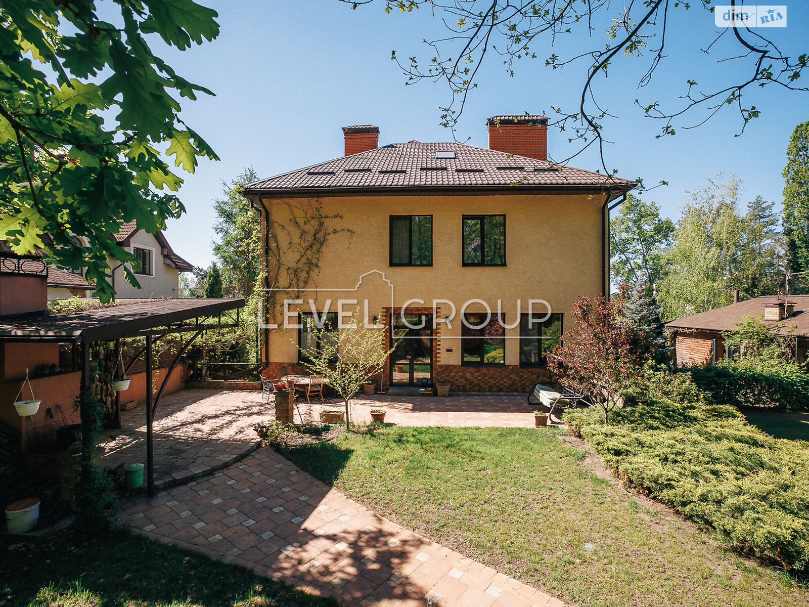 трехэтажный дом с гаражом, 365 кв. м, кирпич. Продажа в Вите-Почтовой фото 1 трехэтажный дом с гаражом, 365 кв. м, кирпич. Продажа в Вите-Почтовой фото 1