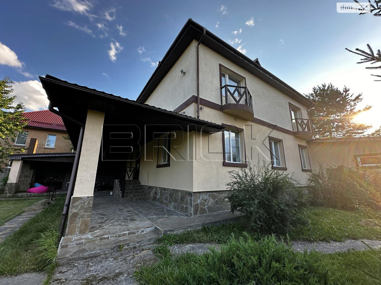 двухэтажный дом с мансардой, 280 кв. м, шлакоблок. Продажа в Вите-Почтовой фото 1 двухэтажный дом с мансардой, 280 кв. м, шлакоблок. Продажа в Вите-Почтовой фото 1