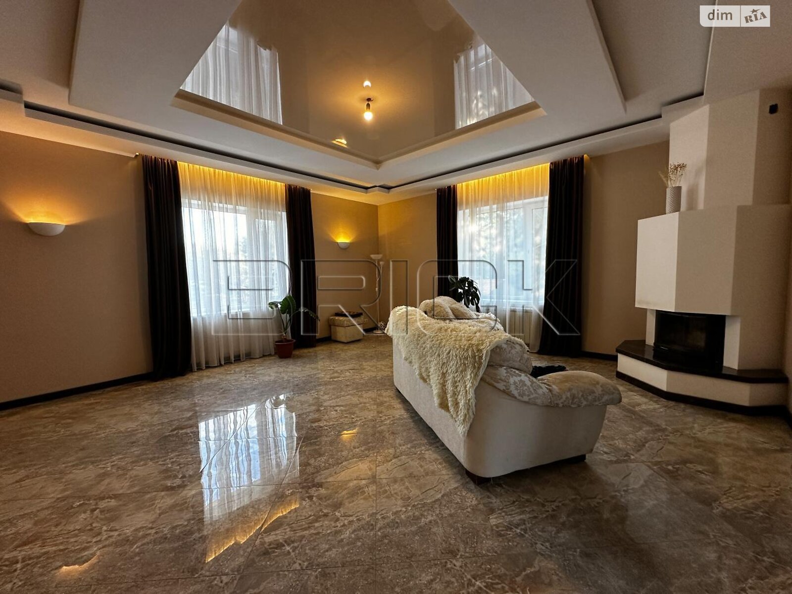 двухэтажный дом с мансардой, 280 кв. м, шлакоблок. Продажа в Вите-Почтовой фото 1 двухэтажный дом с мансардой, 280 кв. м, шлакоблок. Продажа в Вите-Почтовой фото 1