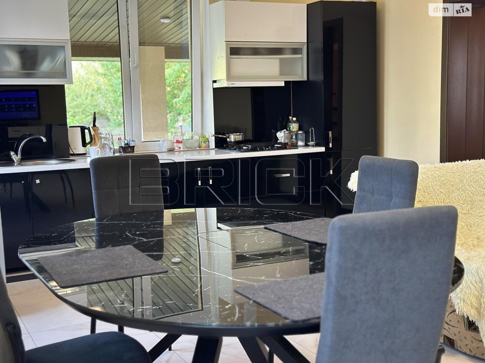 двухэтажный дом с мансардой, 280 кв. м, шлакоблок. Продажа в Вите-Почтовой фото 1 двухэтажный дом с мансардой, 280 кв. м, шлакоблок. Продажа в Вите-Почтовой фото 1