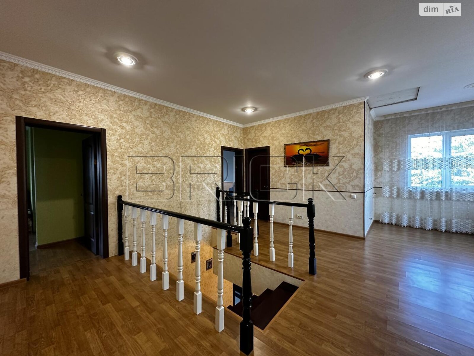 двухэтажный дом с мансардой, 280 кв. м, шлакоблок. Продажа в Вите-Почтовой фото 1 двухэтажный дом с мансардой, 280 кв. м, шлакоблок. Продажа в Вите-Почтовой фото 1