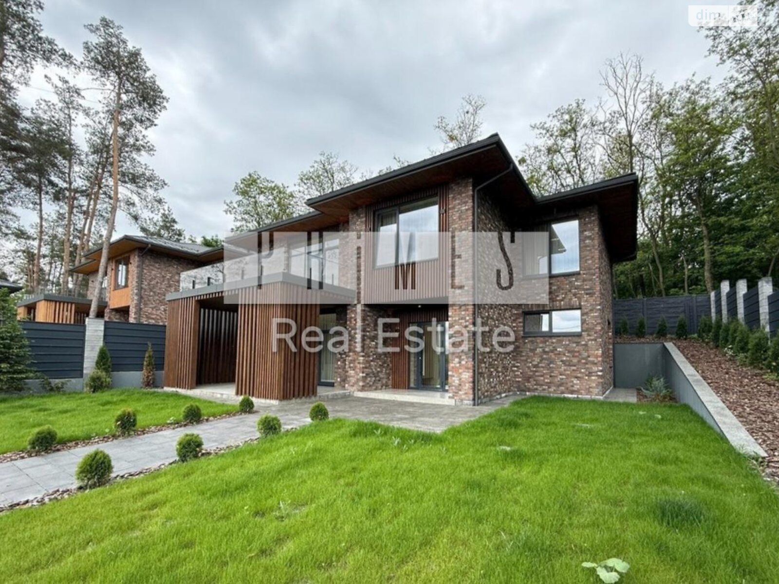 двухэтажный дом с верандой, 245 кв. м, кирпич. Продажа в Вите-Почтовой фото 1