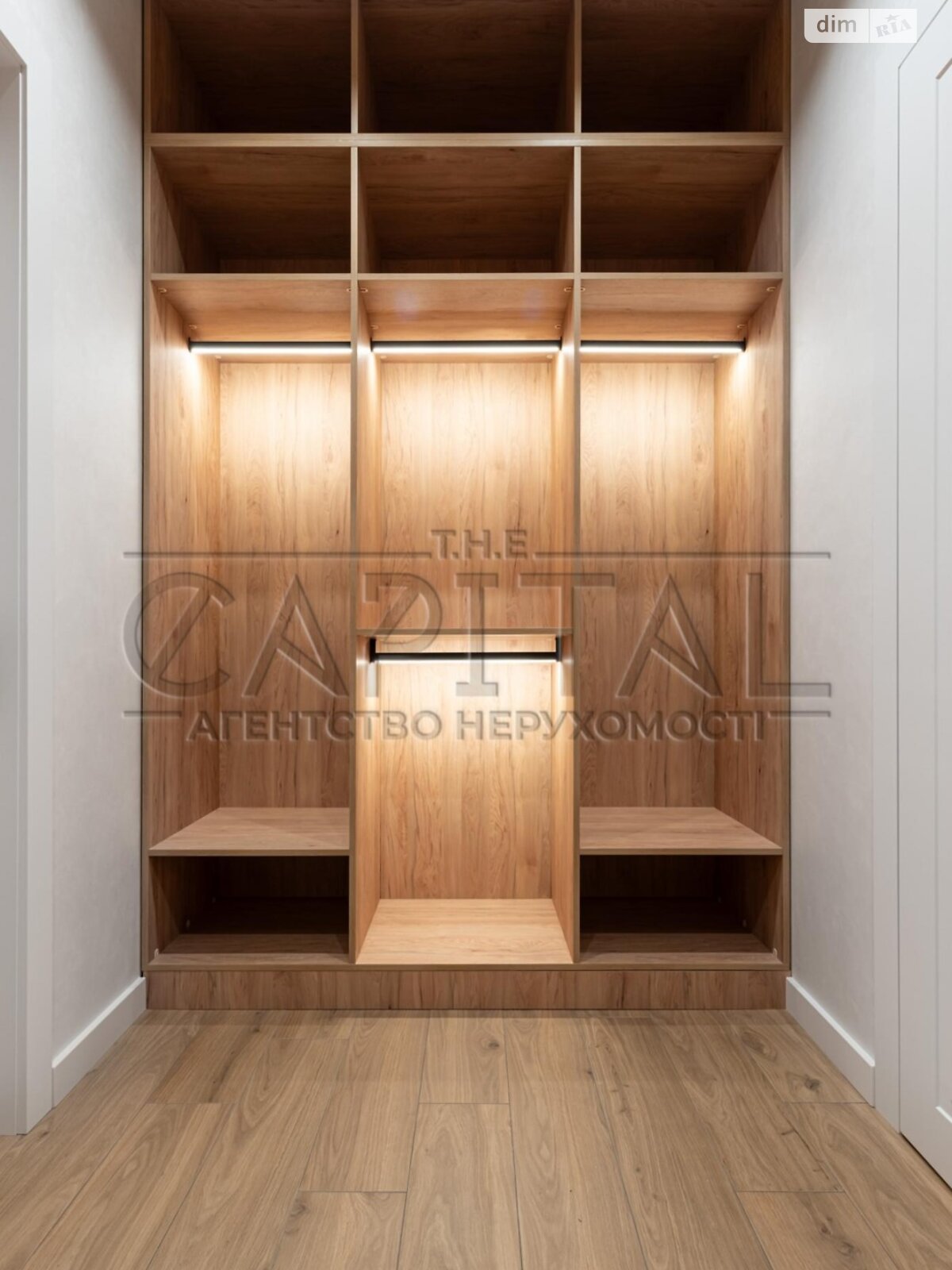 двухэтажный дом с ремонтом, 220 кв. м, кирпич. Продажа в Вите-Почтовой фото 1