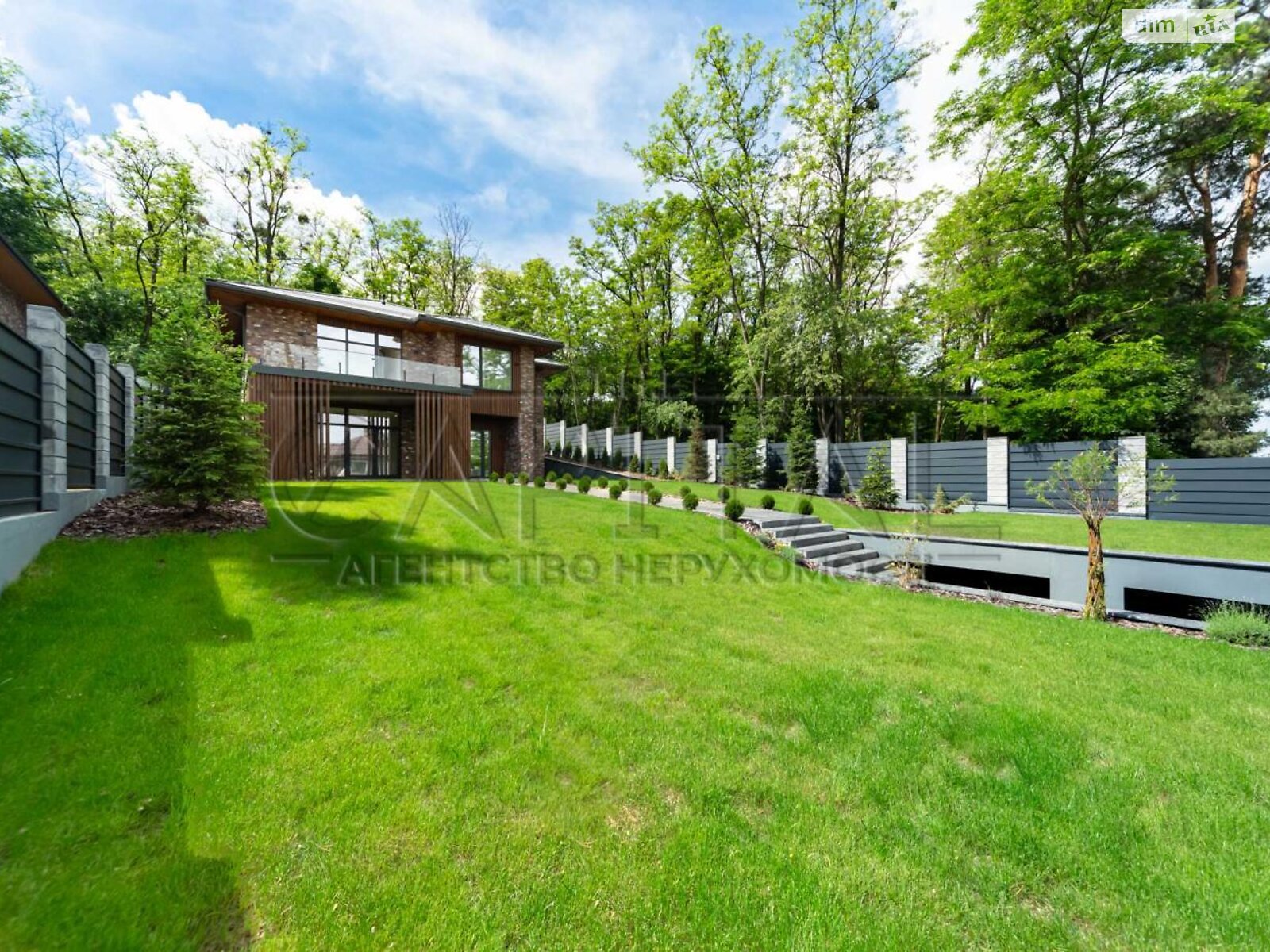 двухэтажный дом с балконом, 257 кв. м, кирпич. Продажа в Вите-Почтовой фото 1 двухэтажный дом с балконом, 257 кв. м, кирпич. Продажа в Вите-Почтовой фото 1