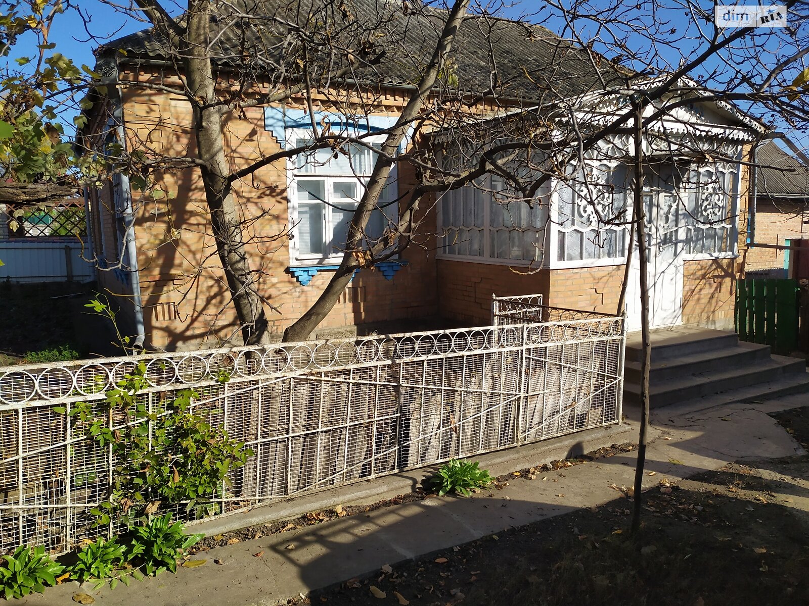 одноэтажный дом с гаражом, 99 кв. м, кирпич. Продажа в Вийтовке фото 1