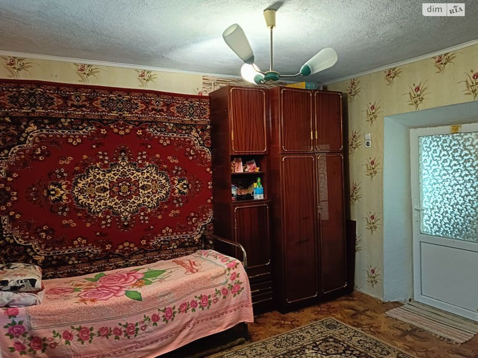 одноэтажный дом с гаражом, 110 кв. м, бутовый камень. Продажа в Владичени фото 1