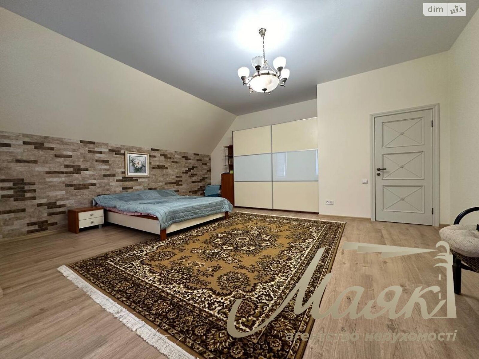 двоповерховий будинок з гаражем, 238 кв. м, сендвіч-панелі. Продаж у Владимирівському фото 1