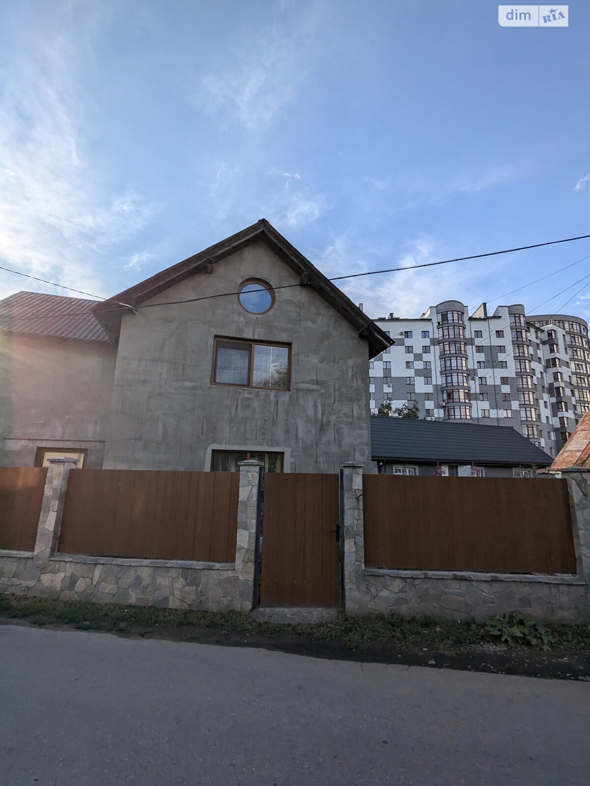 двухэтажный дом с гаражом, 103.5 кв. м, шлакоблок. Продажа в Волчинце фото 1