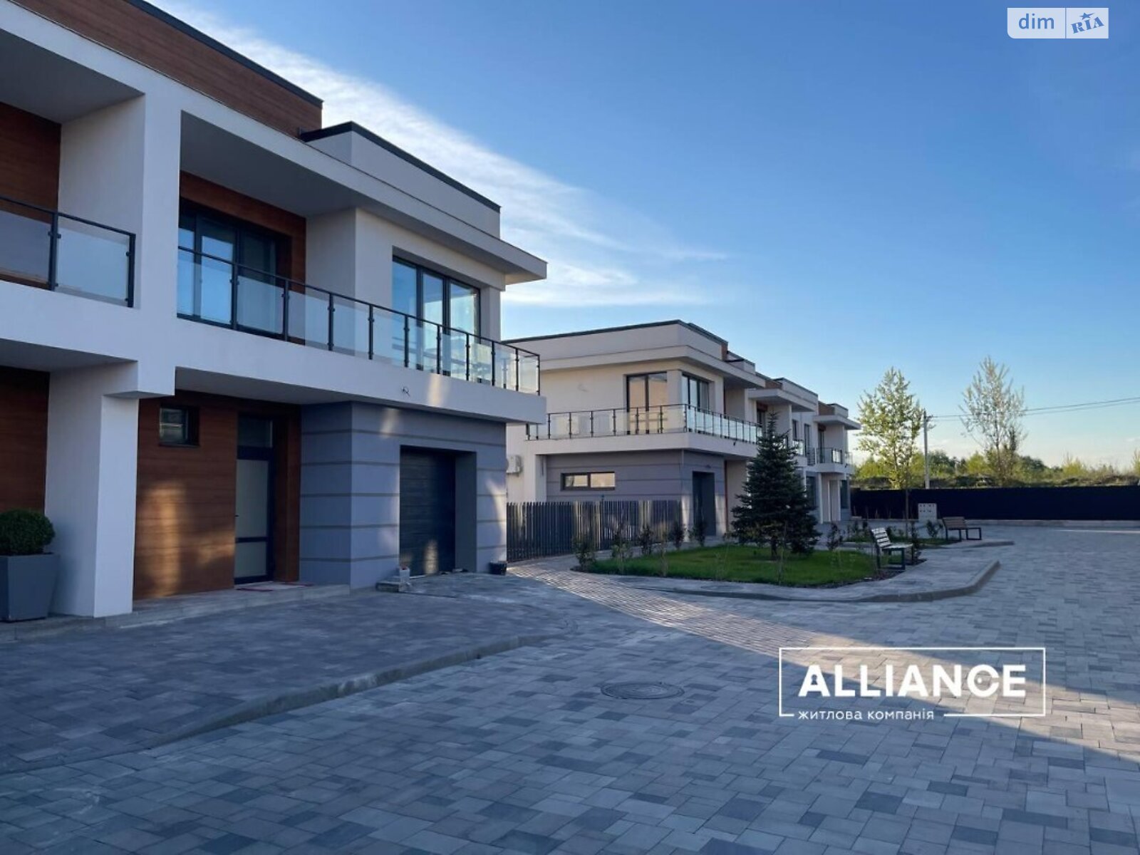 двоповерховий будинок з верандою, 119 кв. м, кирпич. Продаж у Вовчинцю фото 1 двоповерховий будинок з верандою, 119 кв. м, кирпич. Продаж у Вовчинцю фото 1