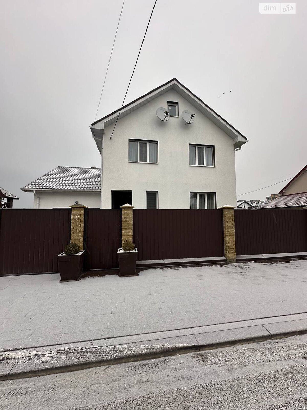 трехэтажный дом с ремонтом, 187.3 кв. м, кирпич. Продажа в Волчинце фото 1 трехэтажный дом с ремонтом, 187.3 кв. м, кирпич. Продажа в Волчинце фото 1