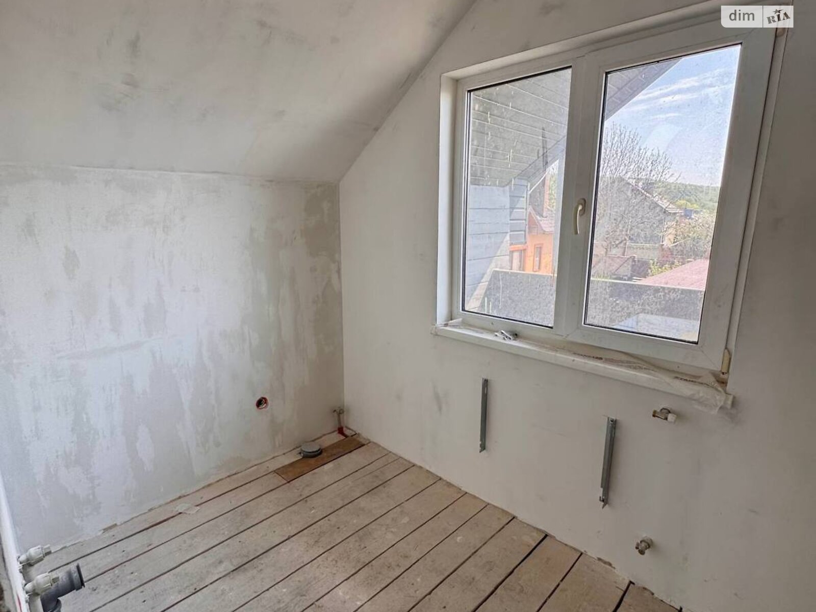 трехэтажный дом с балконом, 130.5 кв. м, брус. Продажа в Волчинце фото 1 трехэтажный дом с балконом, 130.5 кв. м, брус. Продажа в Волчинце фото 1