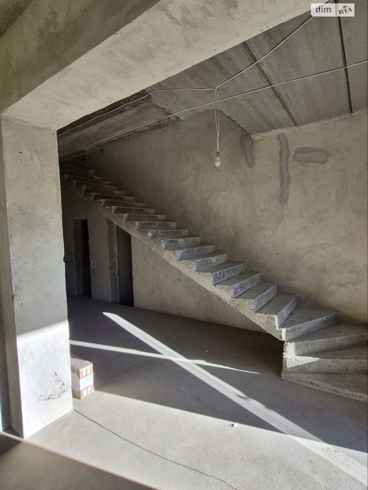 двоповерховий будинок, 200 кв. м, цегла. Продаж у Вовчинцю фото 1 двоповерховий будинок, 200 кв. м, цегла. Продаж у Вовчинцю фото 1