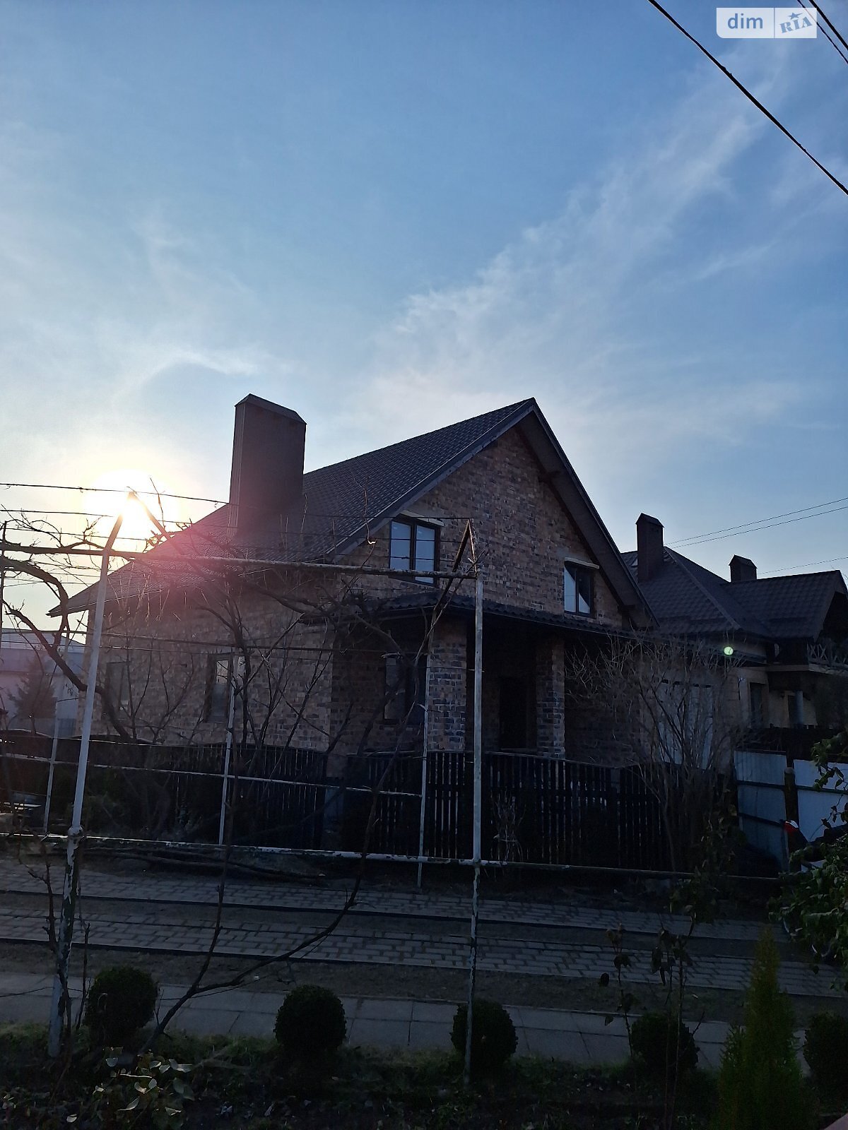 двоповерховий будинок з балконом, 189 кв. м, цегла. Продаж у Вовчинцю фото 1 двоповерховий будинок з балконом, 189 кв. м, цегла. Продаж у Вовчинцю фото 1