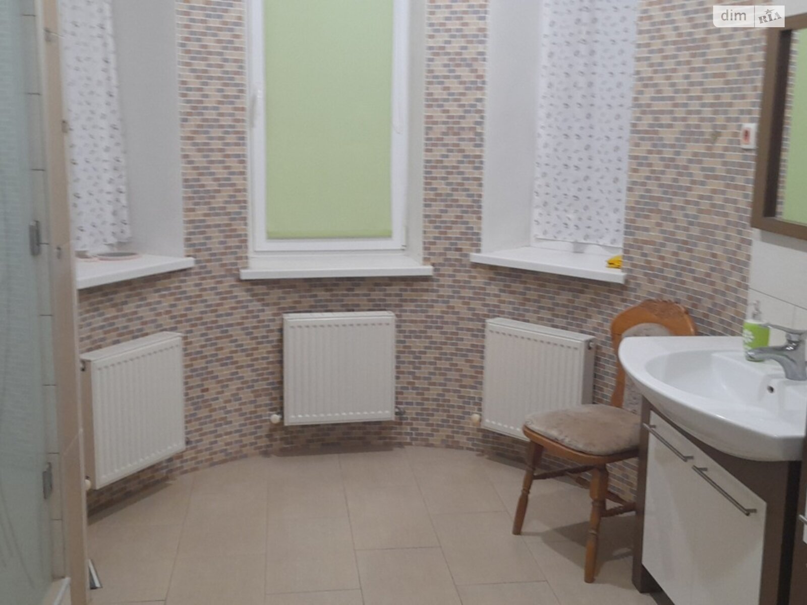 двухэтажный дом с отоплением, 250 кв. м, кирпич. Продажа в Вольном фото 1 двухэтажный дом с отоплением, 250 кв. м, кирпич. Продажа в Вольном фото 1