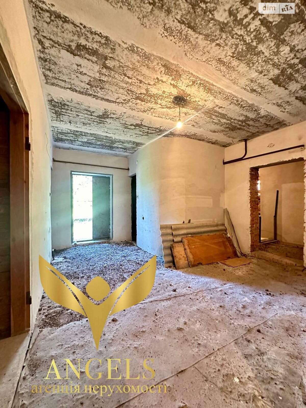 двухэтажный дом, 323 кв. м, кирпич. Продажа в Вольном фото 1 двухэтажный дом, 323 кв. м, кирпич. Продажа в Вольном фото 1