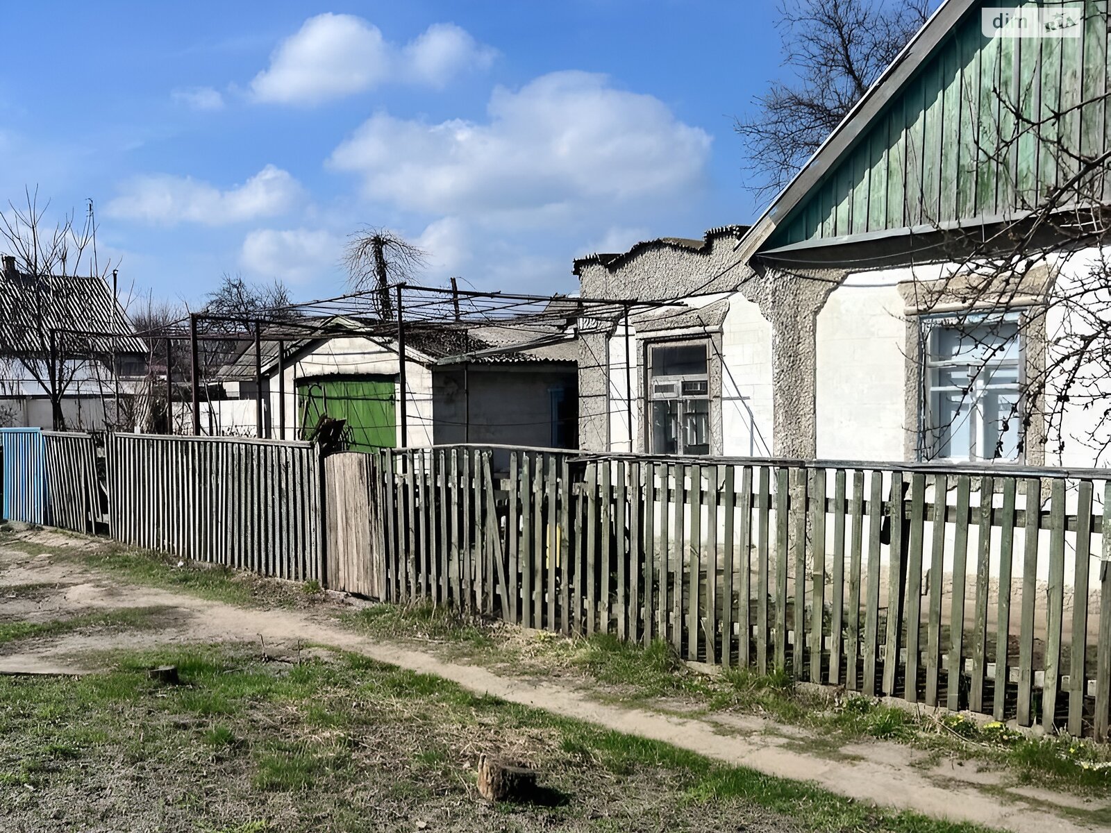 одноэтажный дом с гаражом, 90 кв. м, шлакоблок. Продажа в Вольнянске фото 1 одноэтажный дом с гаражом, 90 кв. м, шлакоблок. Продажа в Вольнянске фото 1