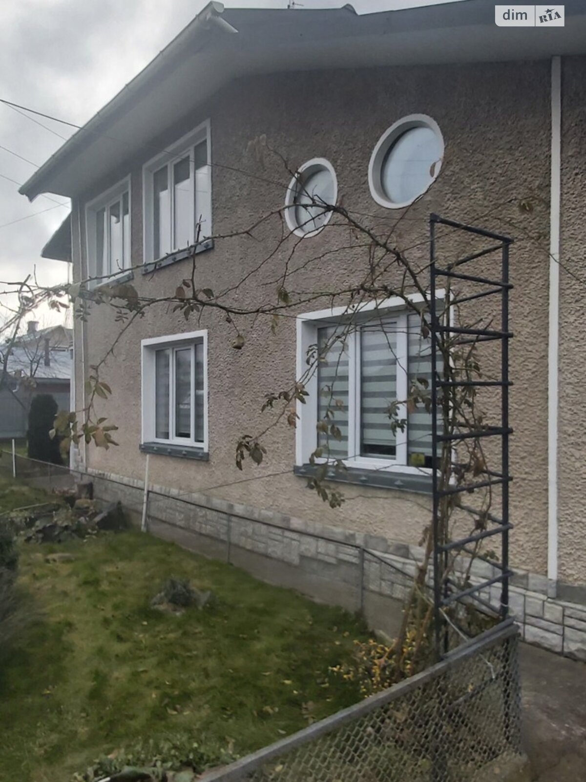 двухэтажный дом с гаражом, 120 кв. м, кирпич. Продажа в Волочиске фото 1 двухэтажный дом с гаражом, 120 кв. м, кирпич. Продажа в Волочиске фото 1