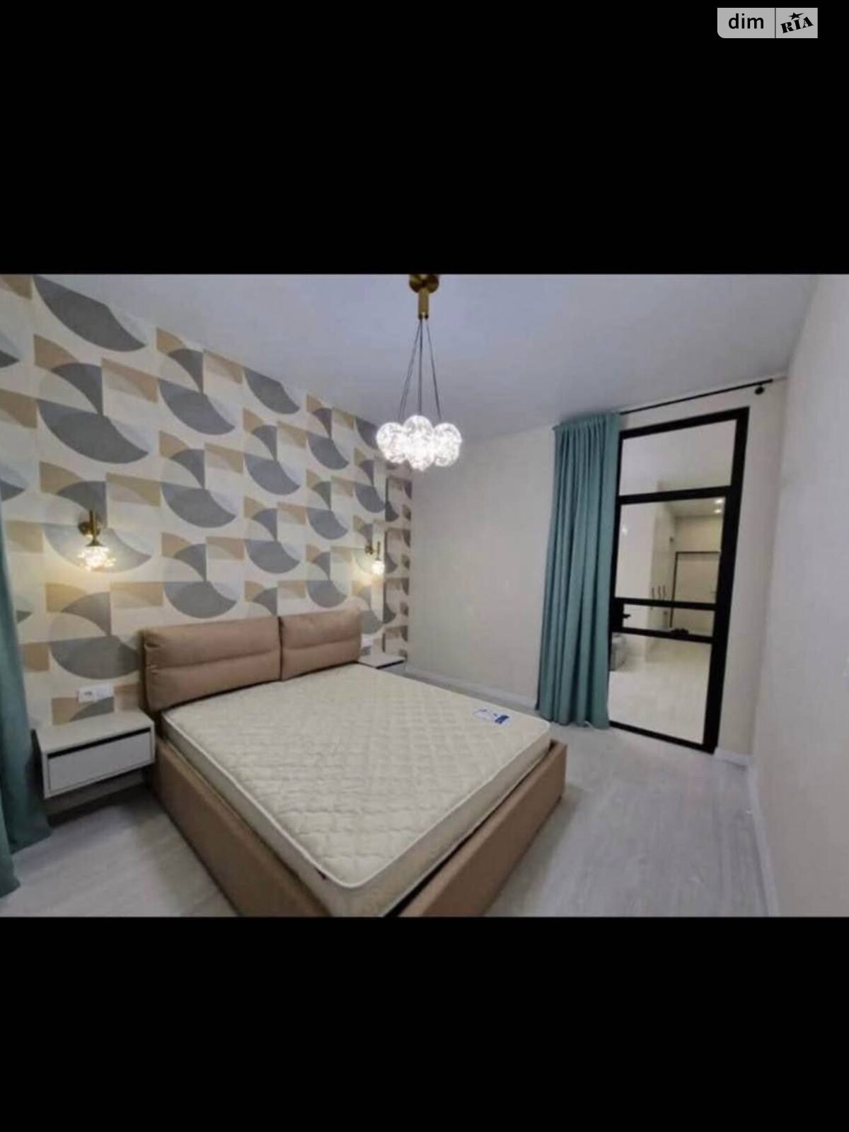 двухэтажный дом с гаражом, 17 кв. м, кирпич. Продажа в Володимире район Владимир-Волынский фото 1