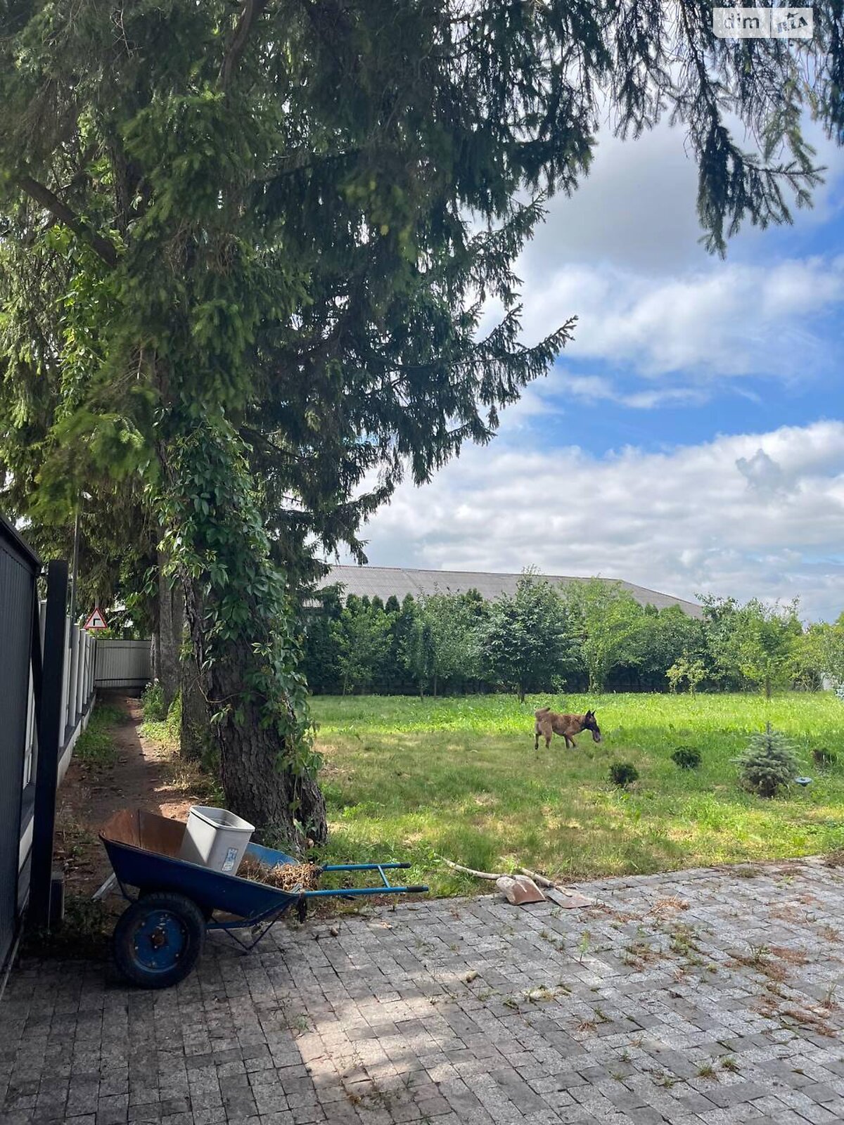 двухэтажный дом с гаражом, 17 кв. м, кирпич. Продажа в Володимире район Владимир-Волынский фото 1