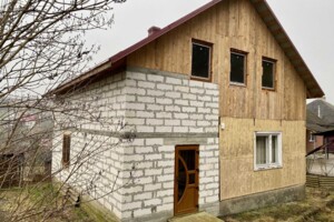 двухэтажный дом, 200 кв. м, дерево и кирпич. Продажа в Воловце фото 2