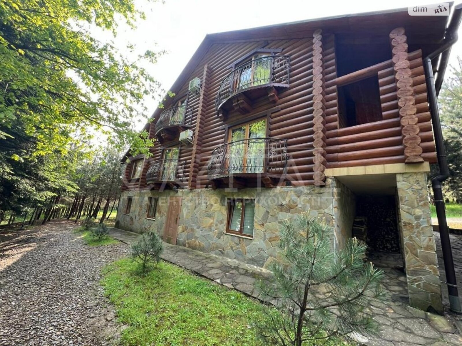 трехэтажный дом с ремонтом, 2500 кв. м, кирпич. Продажа в Воле-Задеревацкой фото 1 трехэтажный дом с ремонтом, 2500 кв. м, кирпич. Продажа в Воле-Задеревацкой фото 1