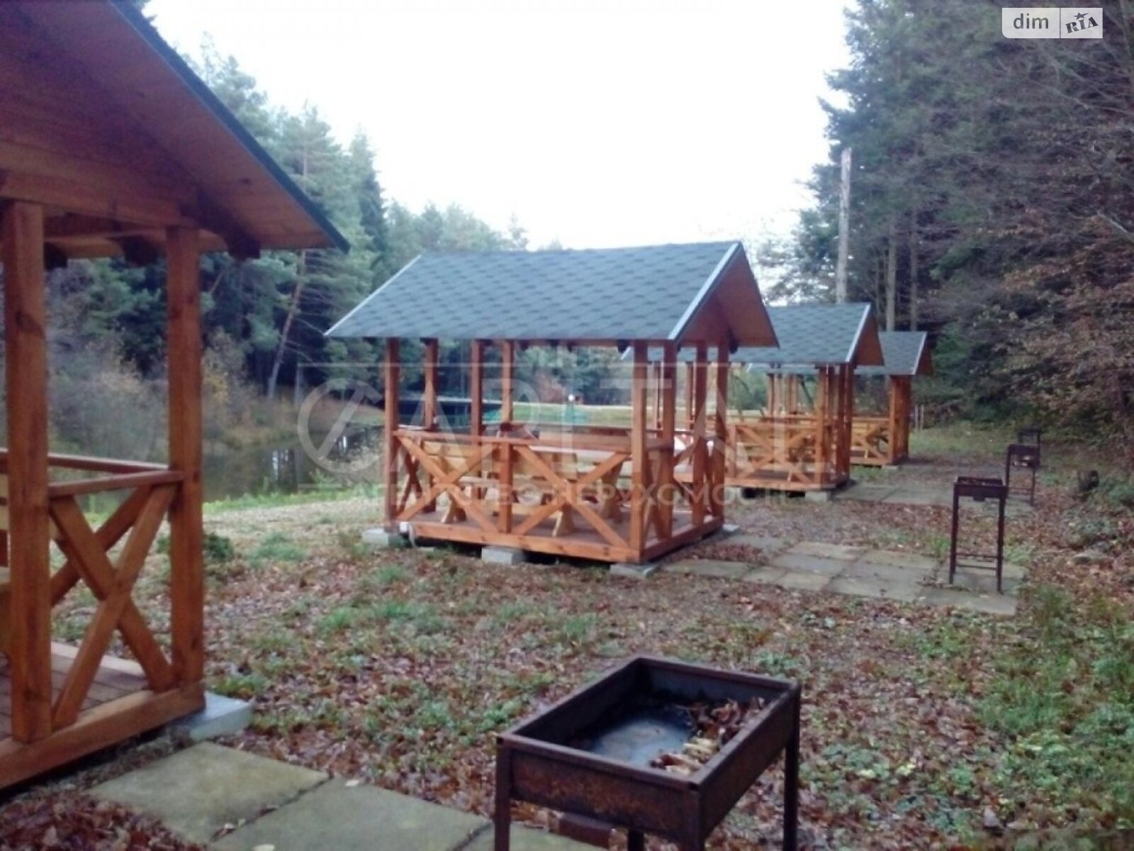 трехэтажный дом с ремонтом, 2500 кв. м, кирпич. Продажа в Воле-Задеревацкой фото 1 трехэтажный дом с ремонтом, 2500 кв. м, кирпич. Продажа в Воле-Задеревацкой фото 1