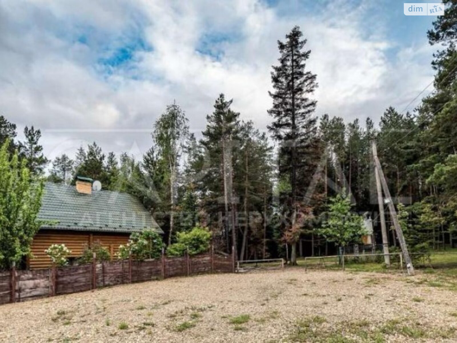трехэтажный дом с ремонтом, 2500 кв. м, кирпич. Продажа в Воле-Задеревацкой фото 1 трехэтажный дом с ремонтом, 2500 кв. м, кирпич. Продажа в Воле-Задеревацкой фото 1