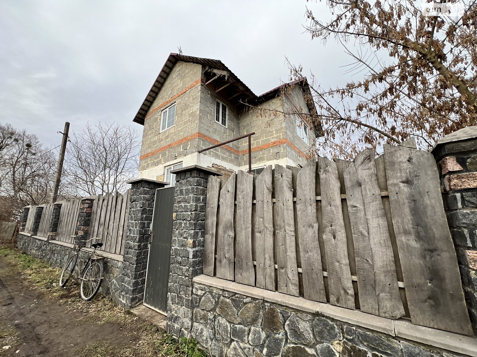 двухэтажный дом с гаражом, 150 кв. м, ракушечник (ракушняк). Продажа в Ворошиловке фото 1 двухэтажный дом с гаражом, 150 кв. м, ракушечник (ракушняк). Продажа в Ворошиловке фото 1