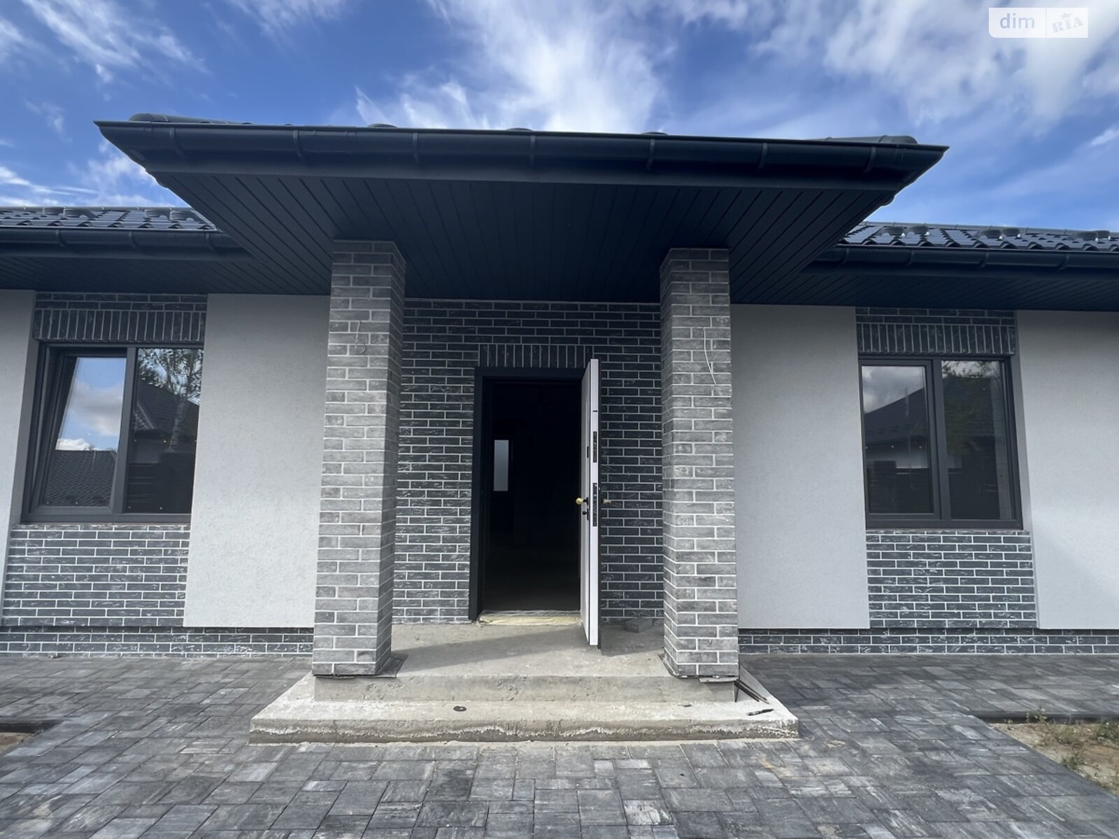 одноэтажный дом, 100 кв. м, кирпич. Продажа в Ворзеле фото 1 одноэтажный дом, 100 кв. м, кирпич. Продажа в Ворзеле фото 1