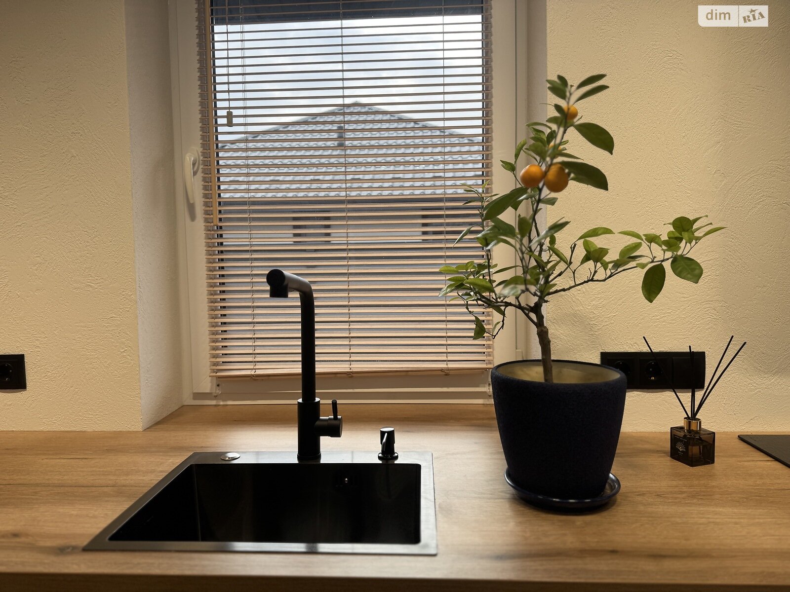 одноэтажный дом с верандой, 100 кв. м, кирпич. Продажа в Ворзеле фото 1