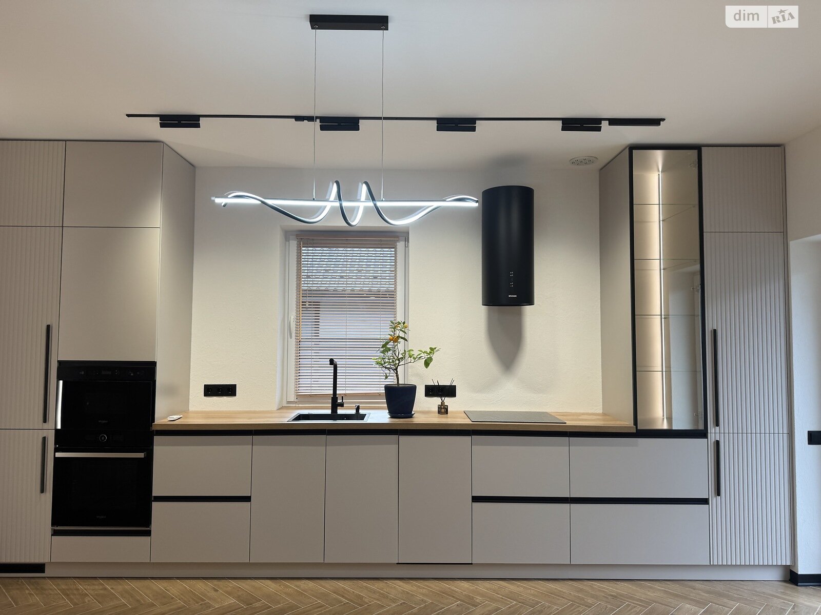 одноэтажный дом с верандой, 100 кв. м, кирпич. Продажа в Ворзеле фото 1