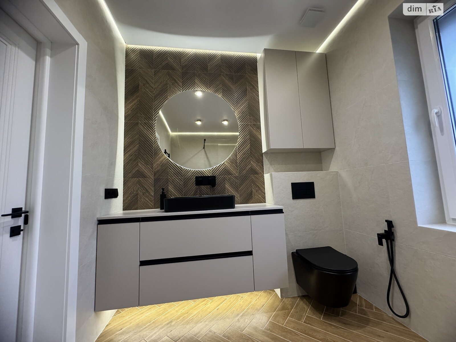 одноэтажный дом с верандой, 100 кв. м, кирпич. Продажа в Ворзеле фото 1