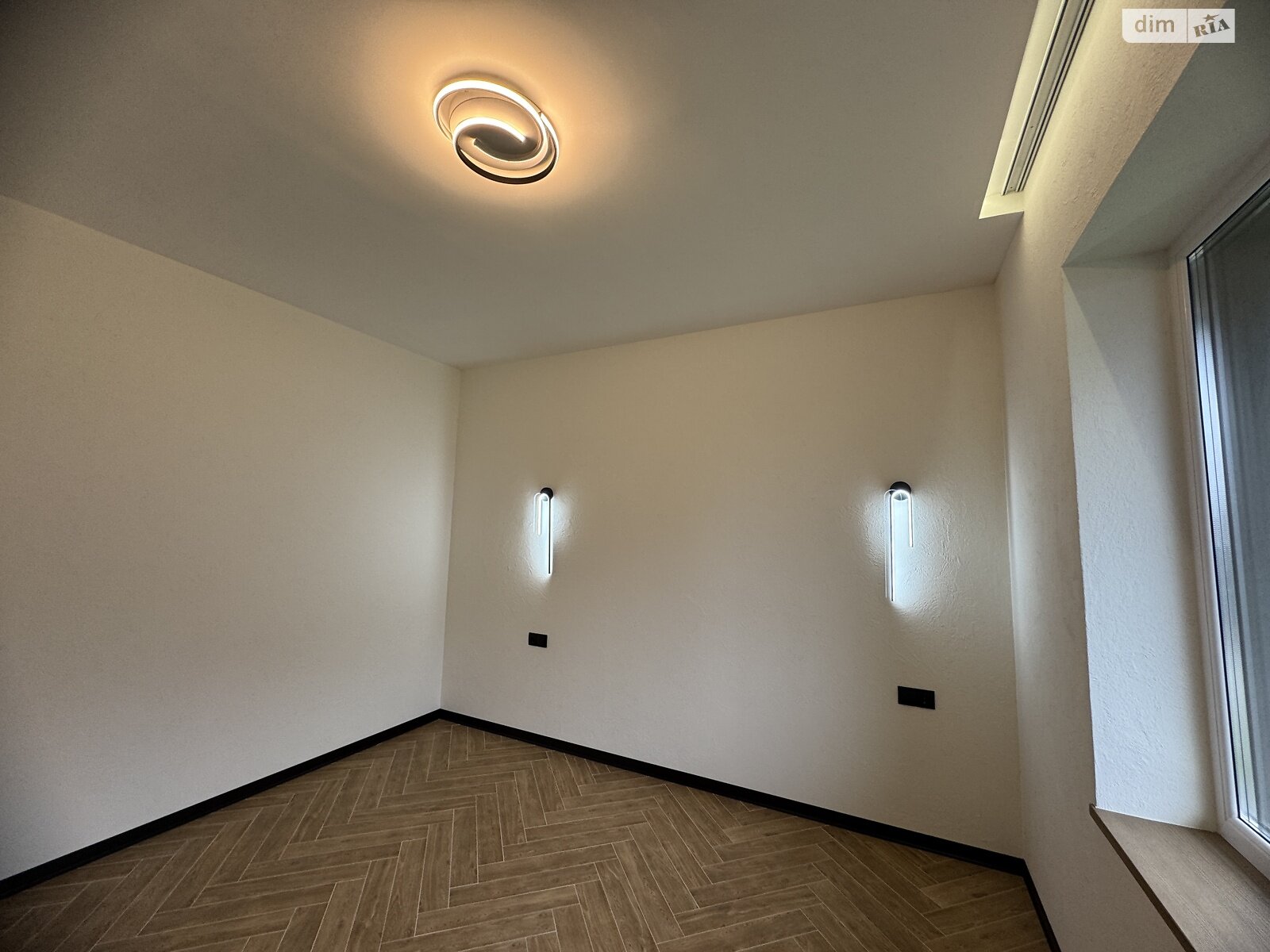 одноэтажный дом с верандой, 100 кв. м, кирпич. Продажа в Ворзеле фото 1