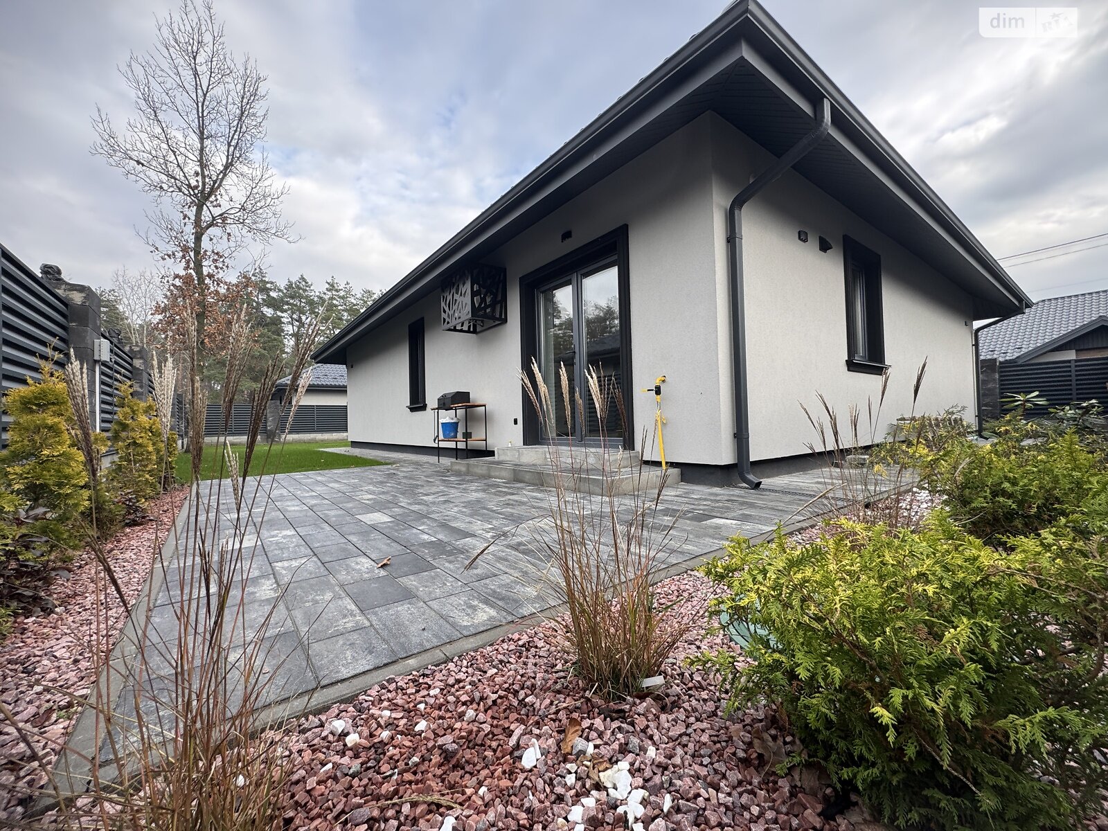 одноэтажный дом с верандой, 100 кв. м, кирпич. Продажа в Ворзеле фото 1