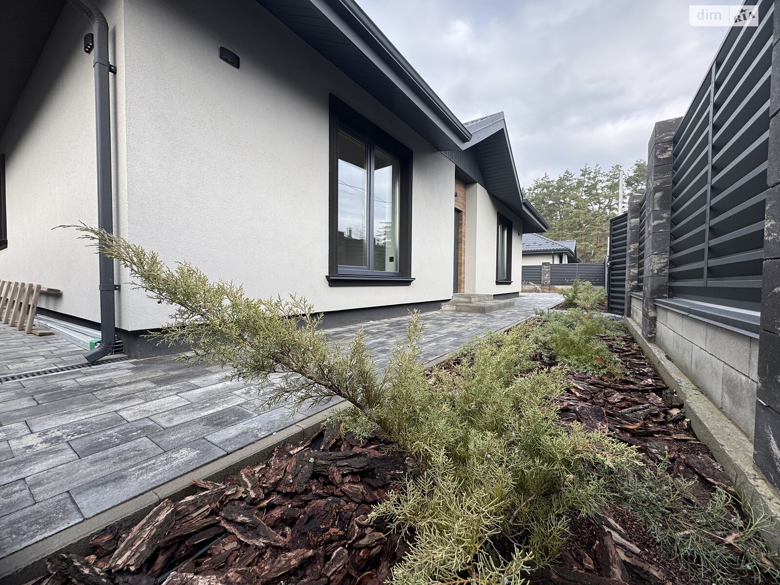 одноэтажный дом с верандой, 100 кв. м, кирпич. Продажа в Ворзеле фото 1