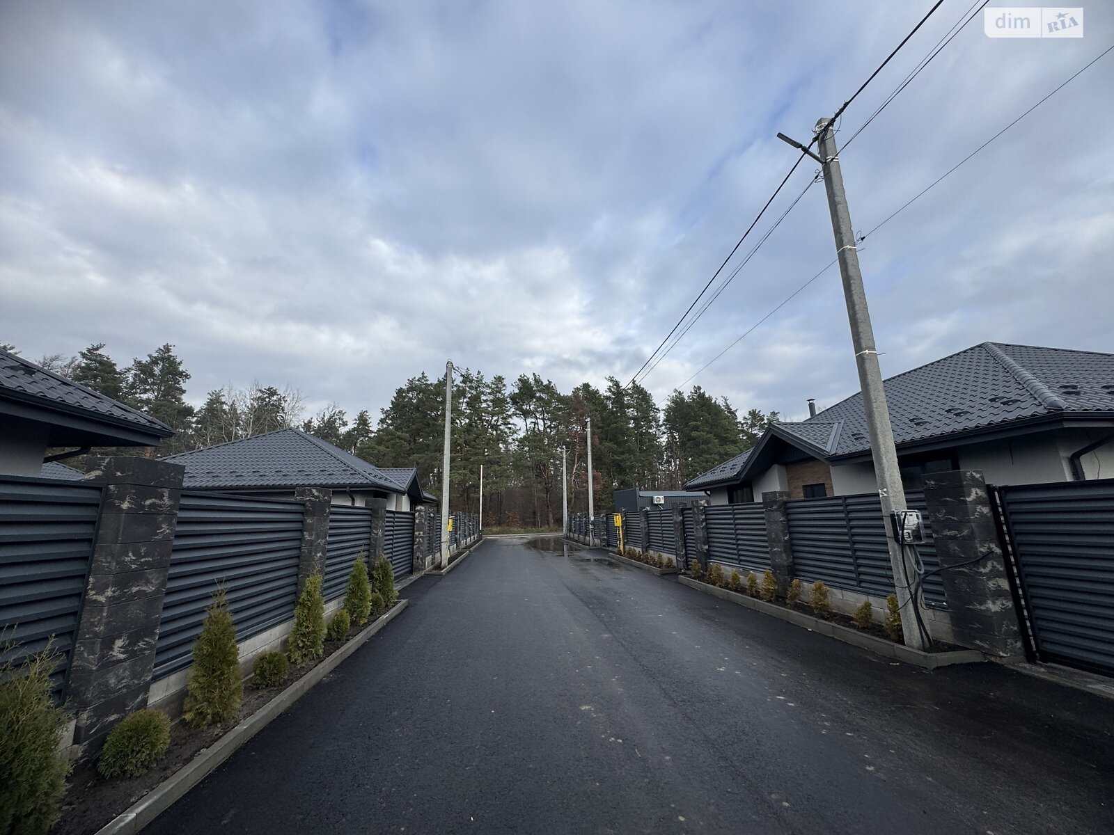 одноэтажный дом с верандой, 100 кв. м, кирпич. Продажа в Ворзеле фото 1