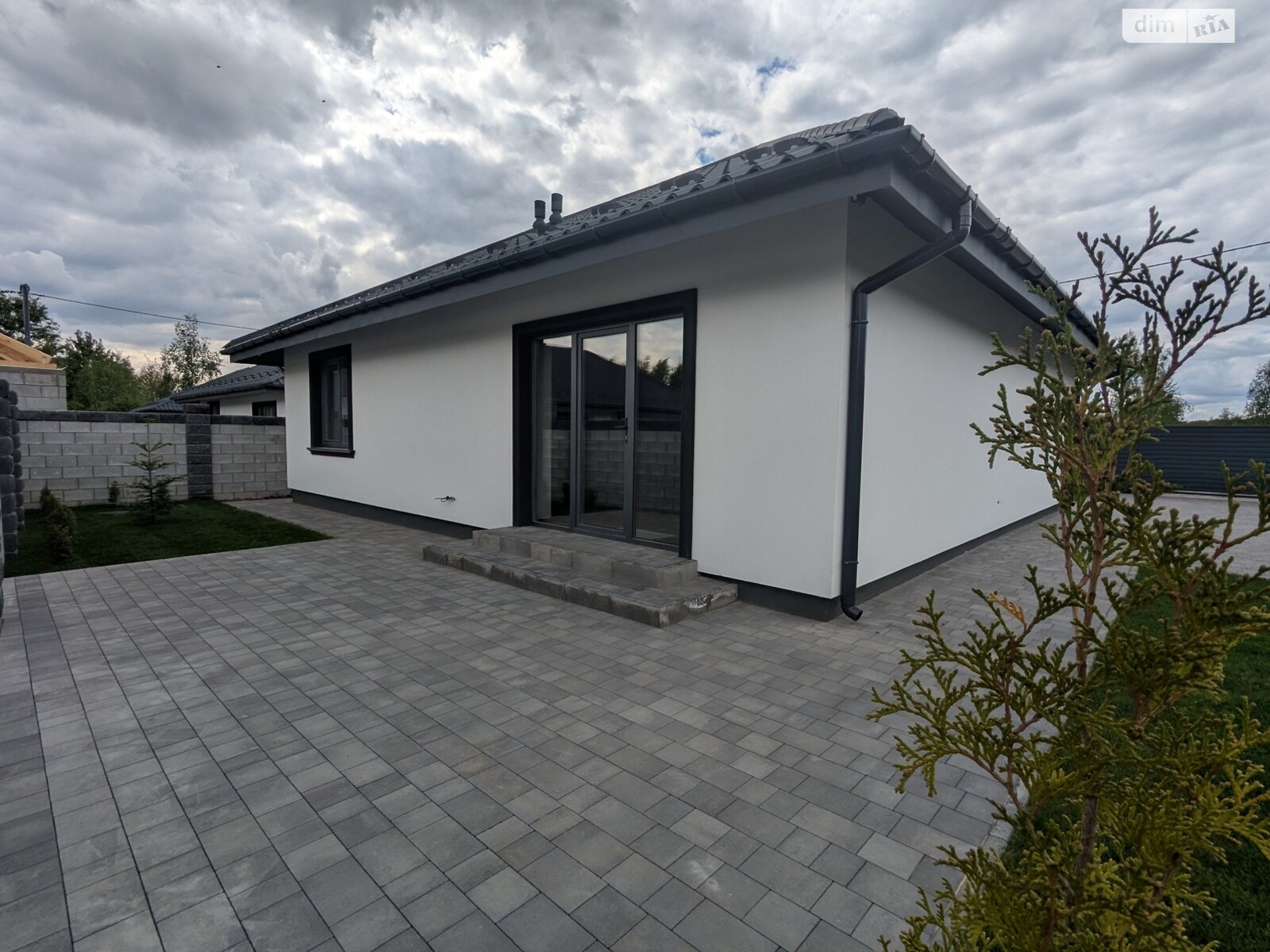 одноповерховий будинок з ремонтом, 98 кв. м, кирпич. Продаж у Ворзелі фото 1 одноповерховий будинок з ремонтом, 98 кв. м, кирпич. Продаж у Ворзелі фото 1