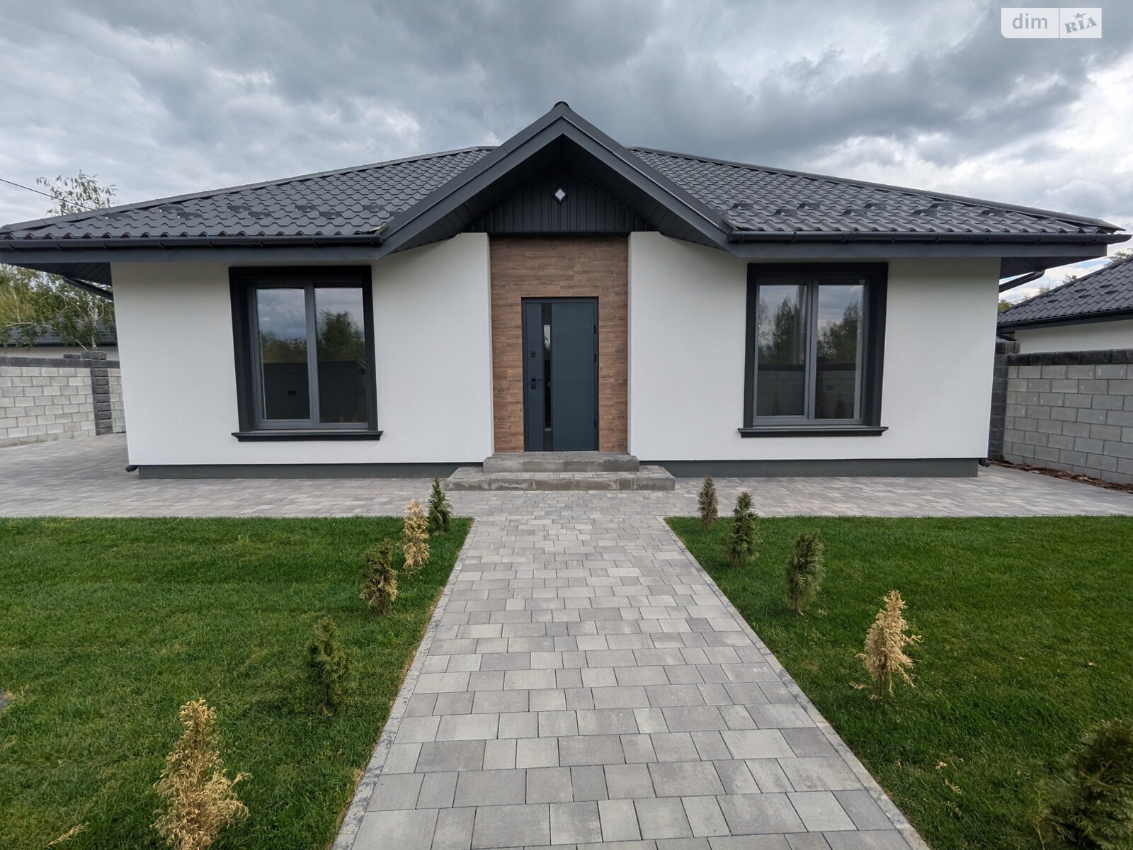 одноповерховий будинок з ремонтом, 98 кв. м, кирпич. Продаж у Ворзелі фото 1 одноповерховий будинок з ремонтом, 98 кв. м, кирпич. Продаж у Ворзелі фото 1