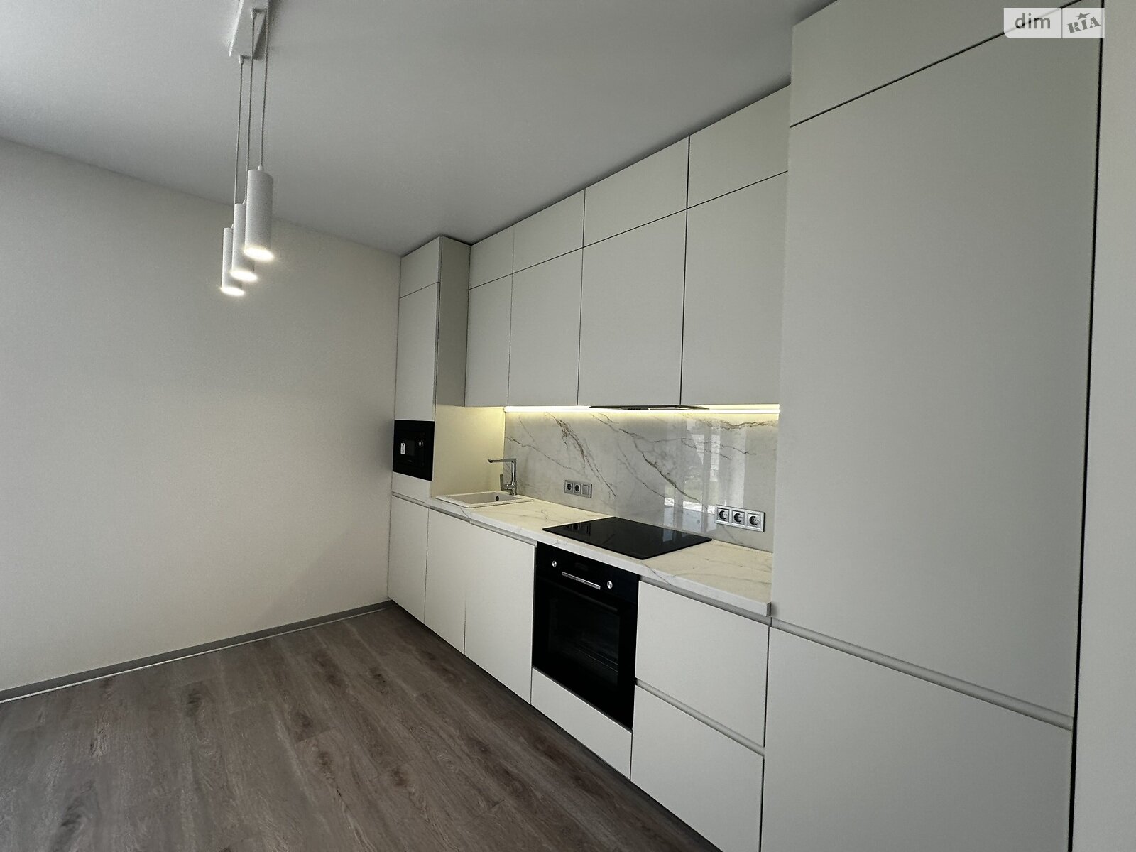 одноэтажный дом с отоплением, 100 кв. м, газобетон. Продажа в Ворзеле фото 1 одноэтажный дом с отоплением, 100 кв. м, газобетон. Продажа в Ворзеле фото 1