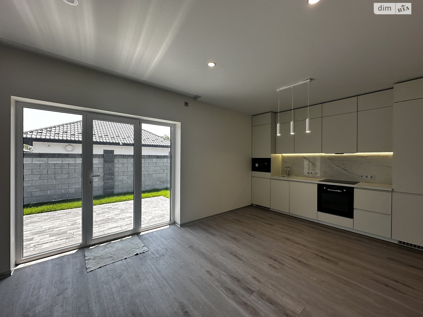 одноэтажный дом с отоплением, 100 кв. м, газобетон. Продажа в Ворзеле фото 1 одноэтажный дом с отоплением, 100 кв. м, газобетон. Продажа в Ворзеле фото 1